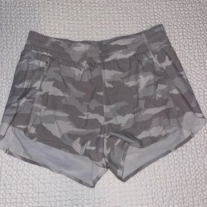 Athleta Hustle 3” Short